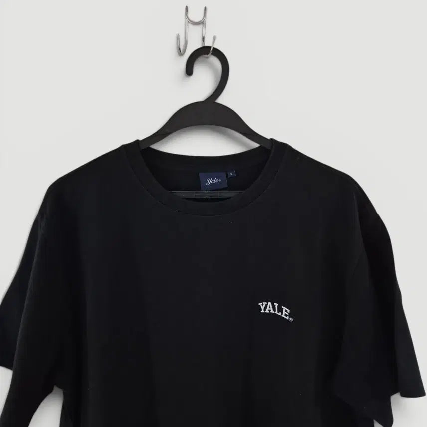 [BUNJANG] YALE Short Sleeve T-Shirt Black / [95]예일YALE 반팔티 블랙