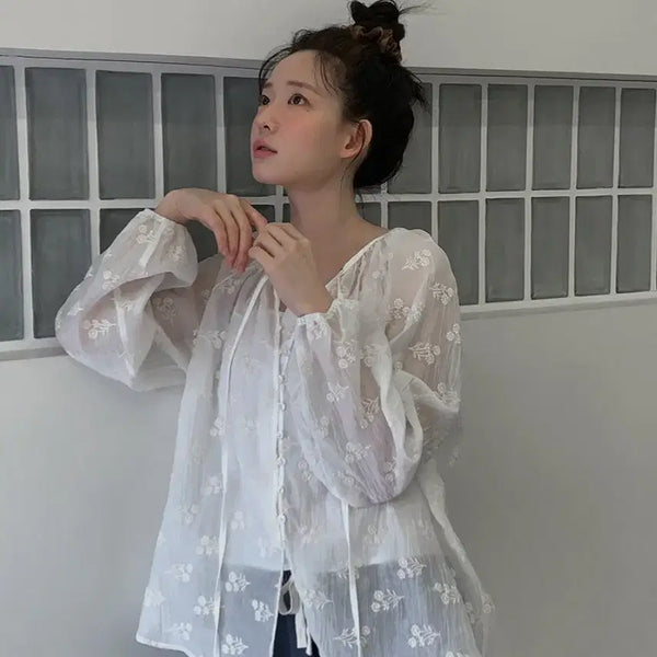 [BUNJANG] From Beginning Amelie Flower See-through Blouse / 프롬비기닝 아멜리 블라우스 플라워 시스루 블라우스