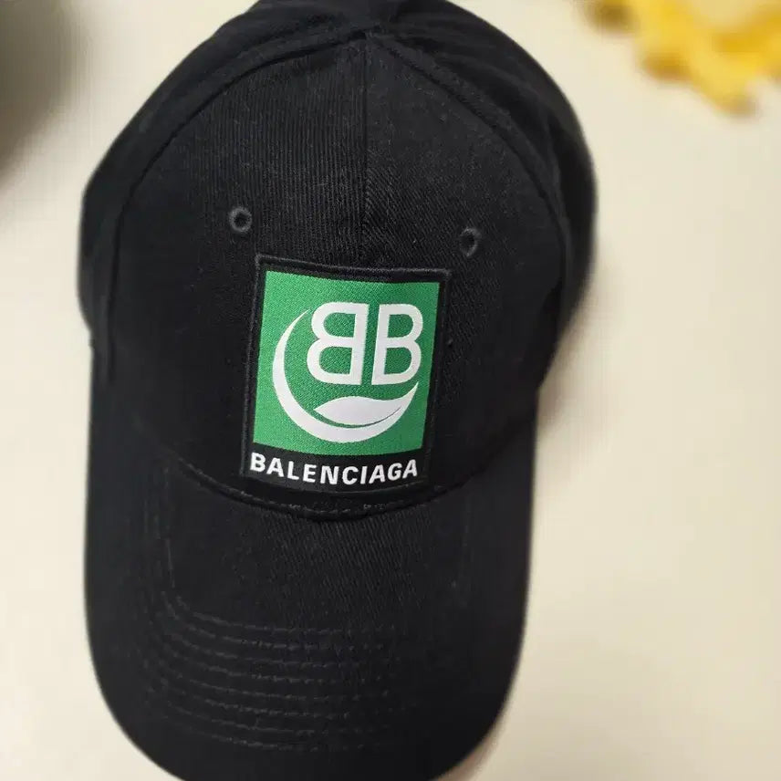 [BUNJANG] Balenciaga Black Cap with Green Logo / 발렌시아가 블랙 볼캡 그린 로고