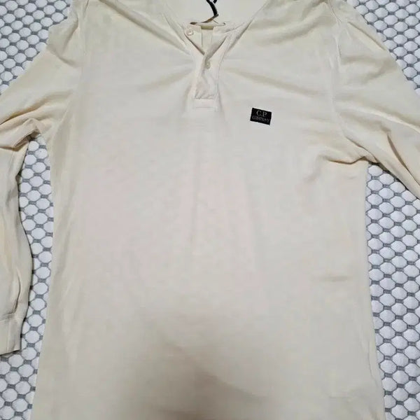 [BUNJANG] CP Company Long Sleeve Polo Shirt Ivory / CP컴퍼니 긴팔 폴로 셔츠 아이보리