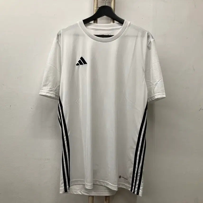 [BUNJANG] Adidas Functional Half-Sleeve T-Shirt XL / 아디다스(adidas) 기능성 반팔티 XL(105)