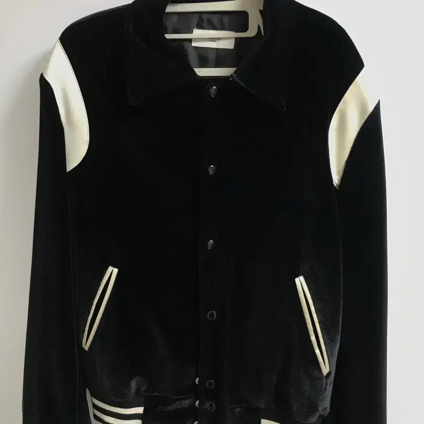 [BUNJANG] Rolling Studio Velvet Varsity Jacket / 롤링스튜디오 벨벳 바시티 자켓