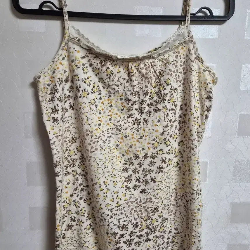 [BUNJANG] Morigirl Floral Lace Strap Tank Top / 빈티지 모리걸 하구미 플라워 잔꽃 레이스 끈 나시
