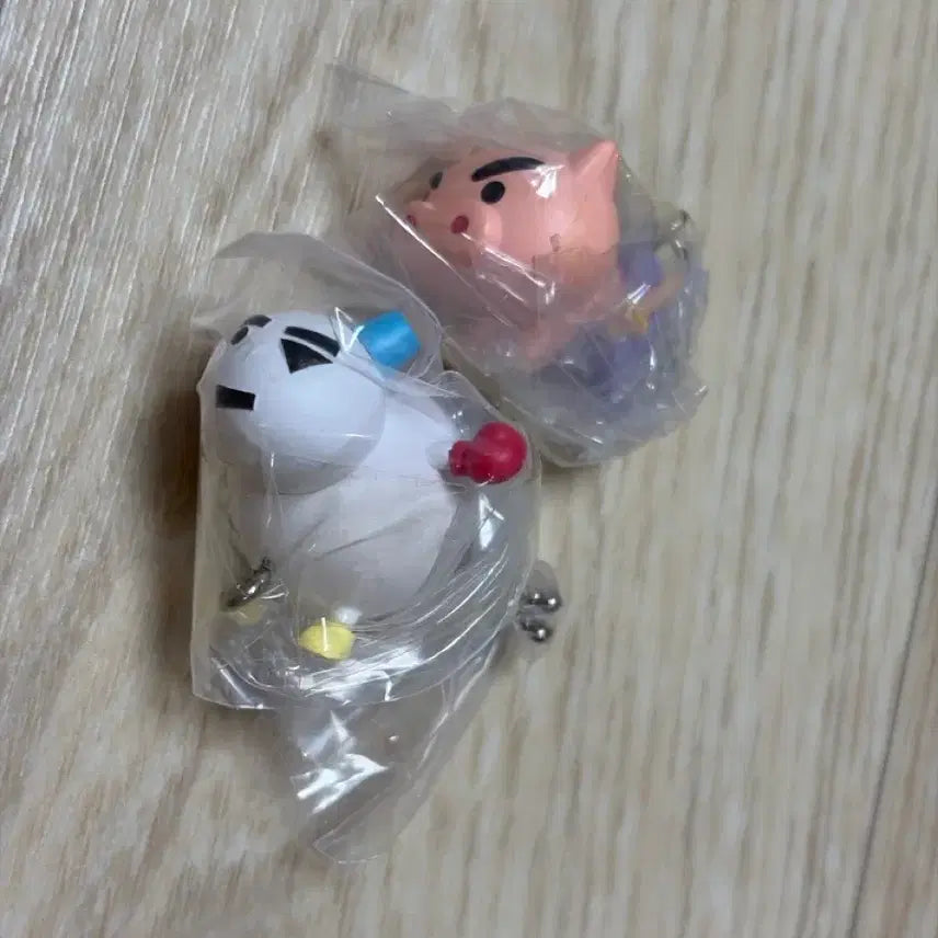[BUNJANG] Crayon Shin-chan Snowman Buriburi Gacha Keychain Set / 짱구 눈사람 부리부리 키링 가챠