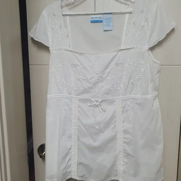 [BUNJANG] Embroidered Cotton Maternity T-Shirt Blouse / ANNOUNCEMENTS 임산부티셔츠