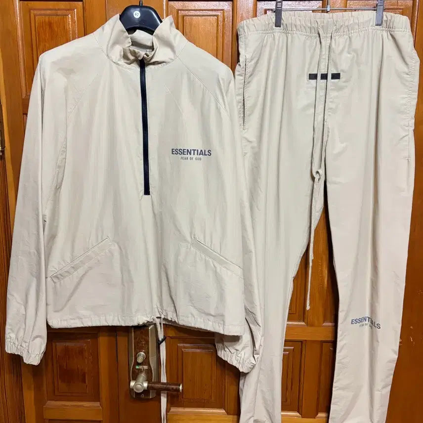 [BUNJANG] Fear of God Essentials Track Set-up Beige Anorak Top M, Pants S / 피어오브갓/에센셜트랙셋업베이지/M.S