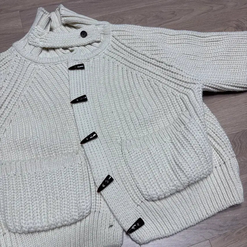 [BUNJANG] Tteokbokki Knit Cardigan / 떡볶이 니트 가디건