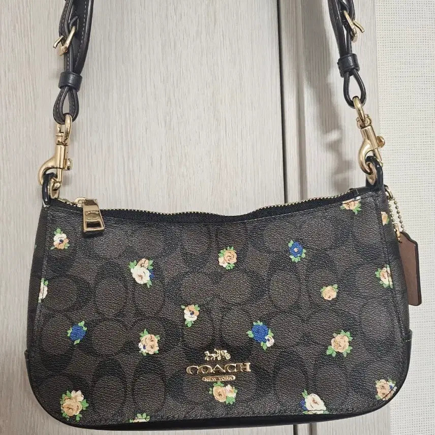 [BUNJANG] Coach Jes Baguette Crossbody Bag / 코치 제스 바게트 크로스백 판매