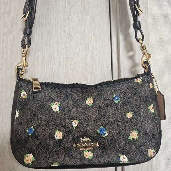 [BUNJANG] Coach Jes Baguette Crossbody Bag / 코치 제스 바게트 크로스백 판매