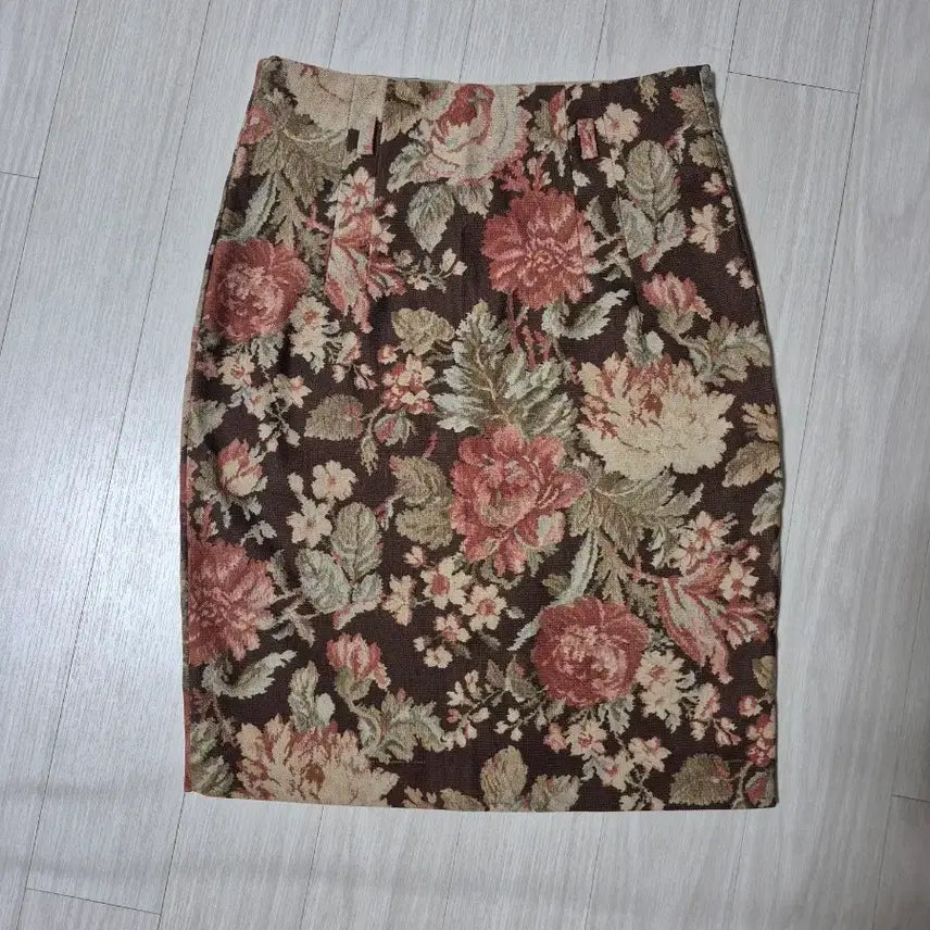 [BUNJANG] Flower Jacquard Midi Skirt / 플라워 자가드 미디 스커트