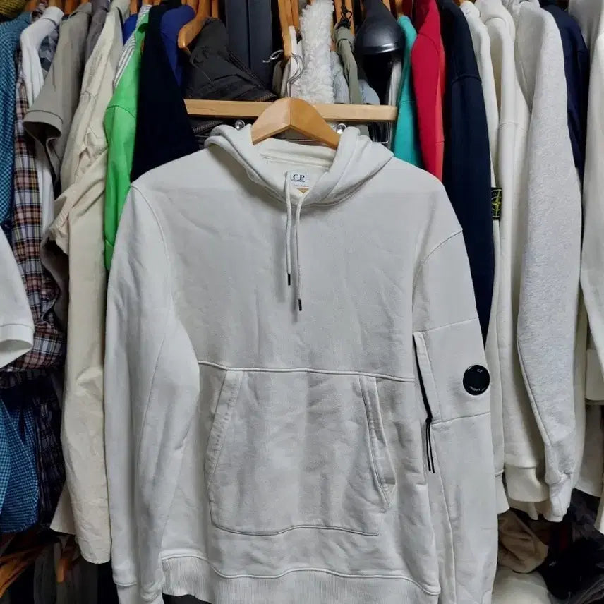 [BUNJANG] CP Company White Hoodie XL / CP컴퍼니 화이트 후드티 xl 백화점판