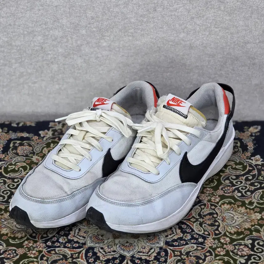 [BUNJANG] Nike Waffle Debut Summit White Picante Red / 나이키 와플 데뷰 서밋 화이트 피칸테 레드