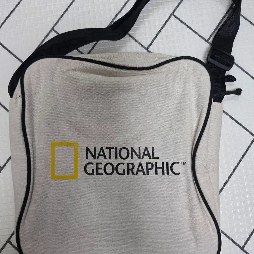 [BUNJANG] National Geographic Big Canvas Cross Bag IVORY / 내셔널지오그래픽 N205ACR020 빅캔버스 크로스 IVORY(택포)