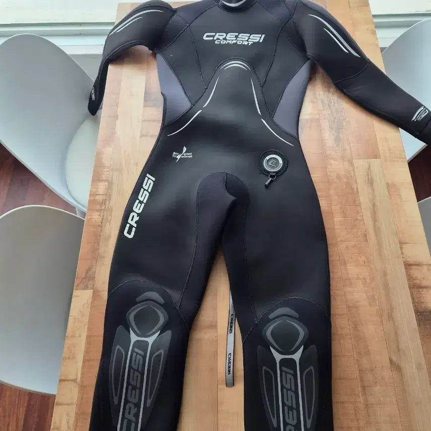 [BUNJANG] Cressi Comfort 5mm Wetsuit Scuba Diving - Women's Size 1 / 여성 1호 CRESSI 크레씨 컴포트 5mm 웻슈트 스쿠버 다이빙