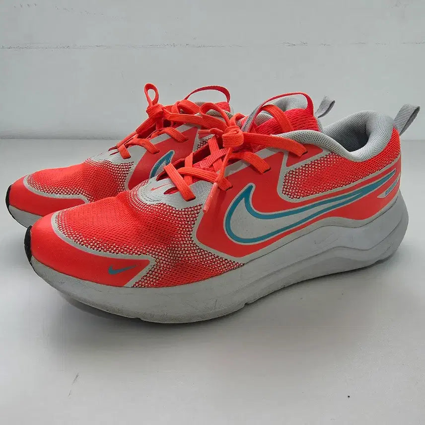 [BUNJANG] Nike Cosmic Runner Bright Junior Sneakers Size 250 / [250]나이키 코스믹 러너 브라이트 주니어 스니커즈