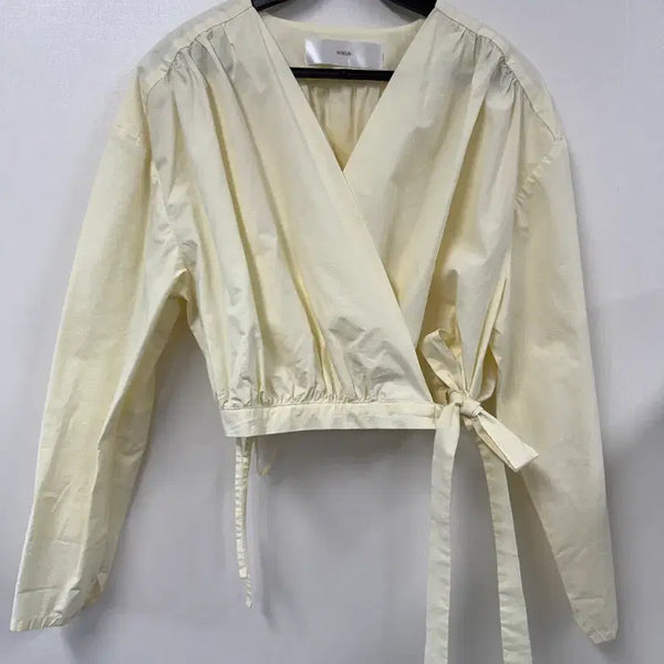 [BUNJANG] Lemon Wrap Blouse / 랩 블라우스 레몬컬러 하객룩