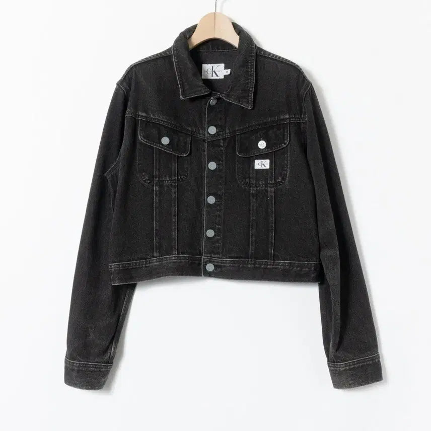 [BUNJANG] Calvin Klein Jeans Cropped Faded Wash Denim Jacket / [M] 캘빈클라인 진 흑청 페이딩 워싱 크롭 데님 자켓 (A급)
