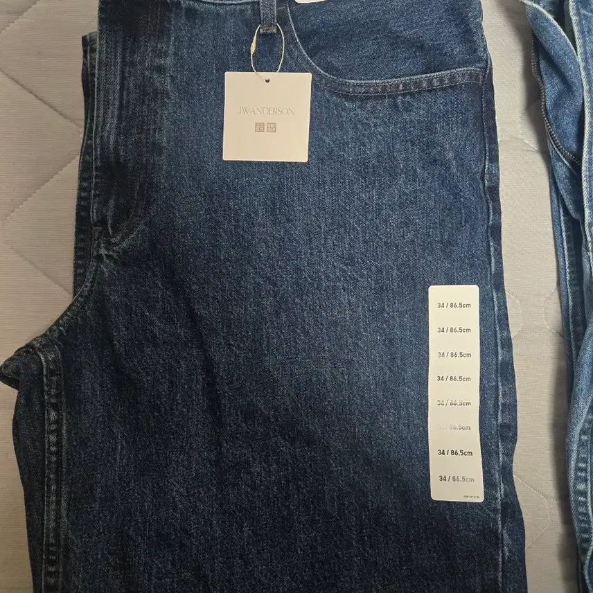 [BUNJANG] Uniqlo JW Anderson Baggy Jeans Dark Blue Size 34 / (새상품) 유니클로 JW 배기진 진청 [34]