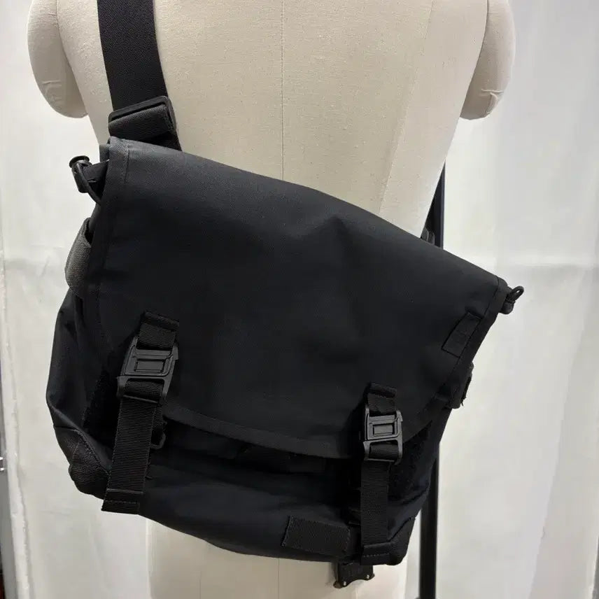 [BUNJANG] Bagjack Cordura Buckle Messenger Bag / Bagjack 백잭 메신저백 코듀라 버클