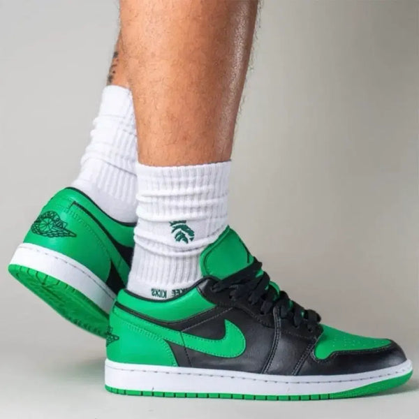 [BUNJANG] Nike Air Jordan 1 Low Black Lucky Green (275) / [새상품] 275) 나이키 에어 조던 1 로우 블랙 럭키그린