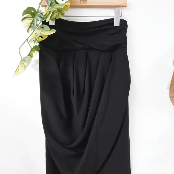 [BUNJANG] The Izzat Drape Long Skirt Black / 더아이잗 드레이프 롱스커트 55 블랙