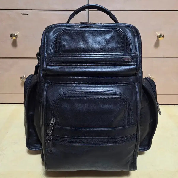 [BUNJANG] Tumi Leather T-Pass Laptop Business Class Briefpack Backpack / 투미 정품 티패스 랩탑 비즈니스 클래스 브리프팩 레더
