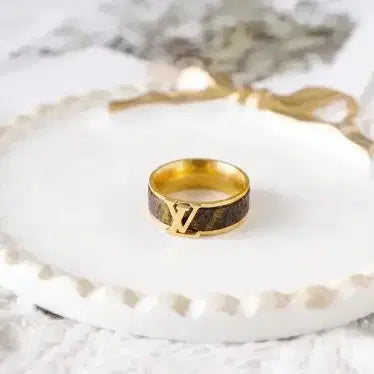 [BUNJANG] Louis Vuitton Refurbished Leather Ring / 루이비통 정품 가죽으로 리폼 제작 반지 판매합니다.