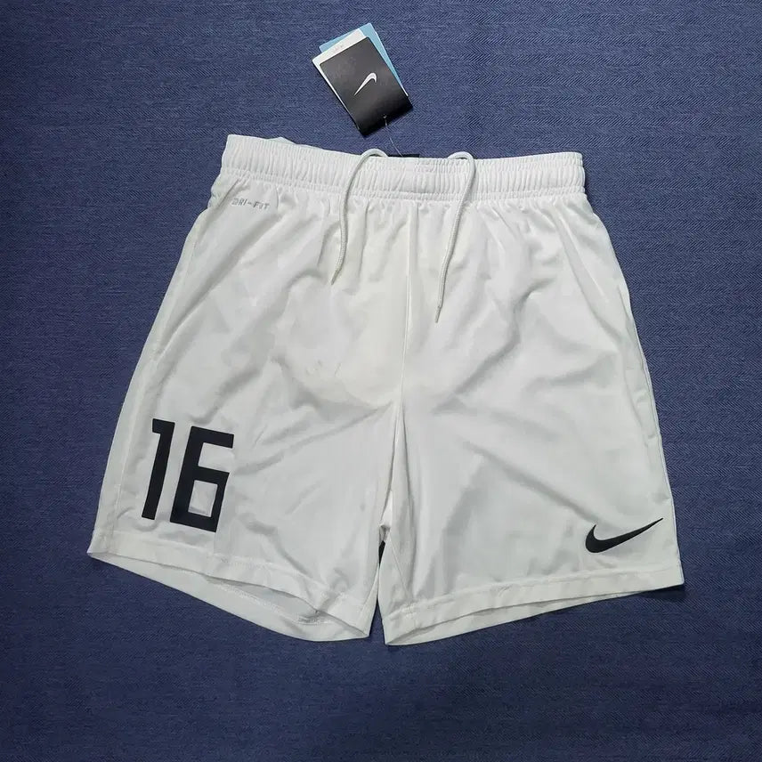 [BUNJANG] Nike Soccer Shorts (S) / 나이키 축구 반바지 (S)