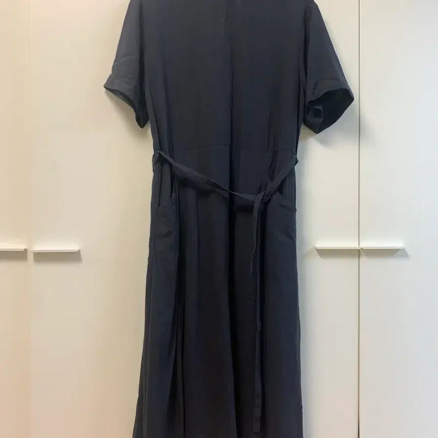 [BUNJANG] Epigram Navy Tencel & Linen Blend Midi Dress with Waist Tie / 에피그램의 네이비 색상 원피스