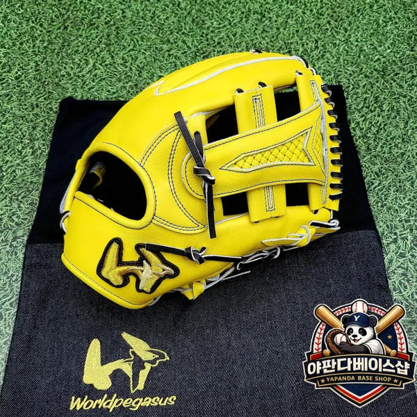 [BUNJANG] Worldpegasus Japan-Made Elite Infield Baseball Glove Yellow/Black / 월드페가수스 일본산 경식 최고등급 내야 글러브 옐로우/블랙끈