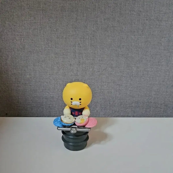 [BUNJANG] Chunsik Chunsan Figure with Box, Vinyl, and Photocard / 상자비닐포카o 춘식이 춘수산 피규어