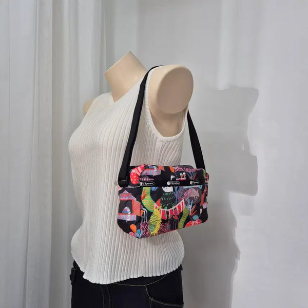 [BUNJANG] Lesportsac Black Pattern Crossbody Bag / 레스포삭 블랙 패턴 크로스백(새제품)