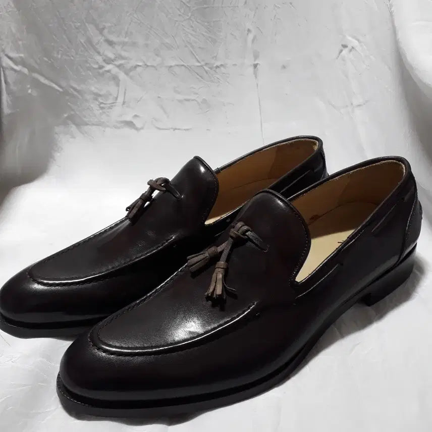 [BUNJANG] Vittorio Martire Handmade Italian Leather Tassel Loafers / [판매] Vittorio Martire 비토리오 마르티레 테슬로퍼 42
