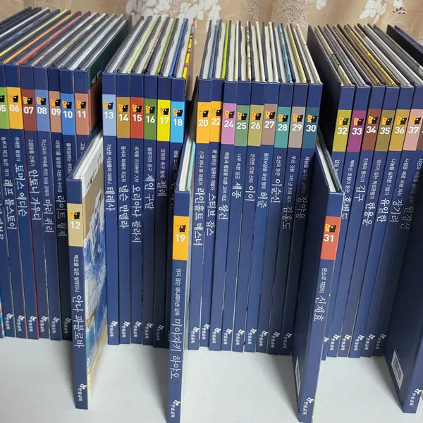 [BUNJANG] Han Sol's "Stories of People Facing Each Other" - Complete Set (40 Volumes Total, 17 Available) / 한솔 마주보는인물이야기