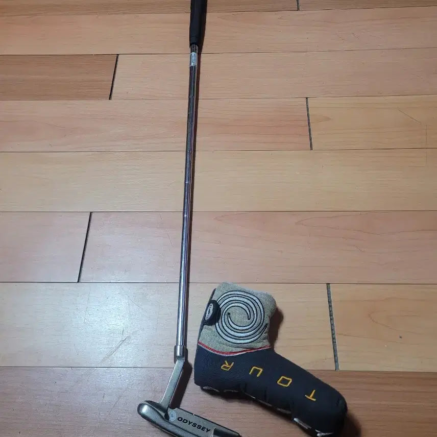 [BUNJANG] Odyssey White Hot Tour #1 Putter (33-inch) / 오딧세이 화이트핫 투어  #1 퍼터(33인치)