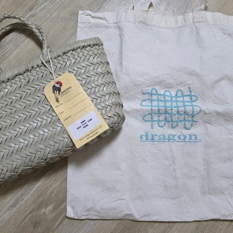[BUNJANG] Dragon Diffusion Mini Gola Flat Bag / 드래곤디퓨전 미니 플랫 고라 펄