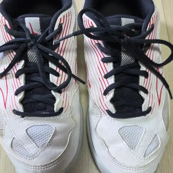 [BUNJANG] Mizuno Badminton Shoes / 미즈노 베드민턴화