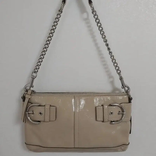 [BUNJANG] Coach Beige Enamel Chain Shoulder Bag / 코치 베이지 에나멜 체인 숄더백