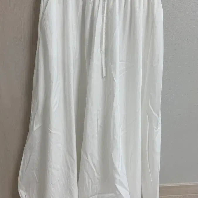 [BUNJANG] White Balloon Fit Banding Long Skirt / (새상품)화이트 벌룬핏 밴딩 스커트