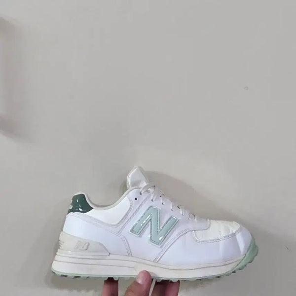 [BUNJANG] New Balance Golf 574V3SL Spikeless Golf Shoes White Green / [235] 뉴발란스 골프 574V3SL 스파이크리스 화이트그린ㅡ단종매물