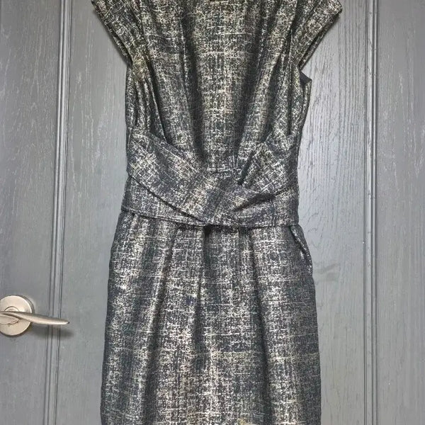 [BUNJANG] Black Dress with Gold Point Detail / 골드 포인트 블랙 원피스