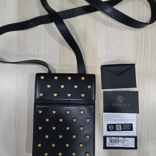 [BUNJANG] Versace Medusa Studded Black Mini Bag / (거의새것)베르사체 메두사 스터드 블랙 미니백