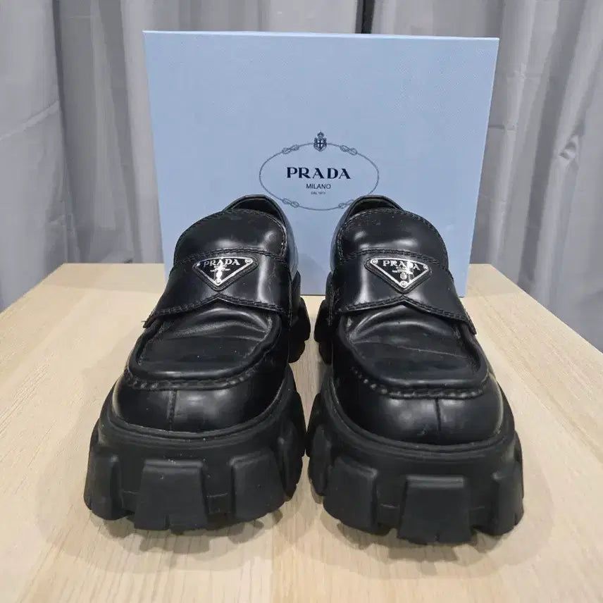 [BUNJANG] Prada Shoes / 프라다 신발