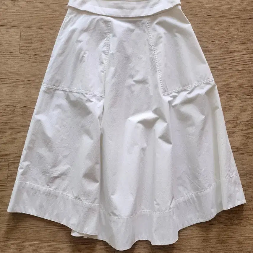 [BUNJANG] Simplement White Flare Long Skirt / 심플먼트 화이트 플레어스커트
