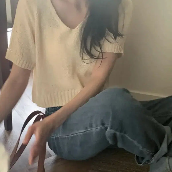 [BUNJANG] Ivory V-Neck Short Sleeve Knit Crop Top / 아이보리 브이넥 반팔 니트 크롭티