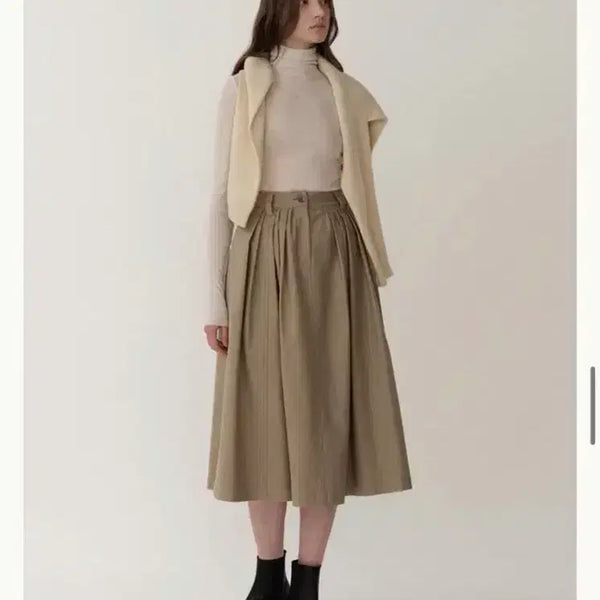 [BUNJANG] Kinder Salmon Pleated Midi Skirt / 킨더살몬 플리츠 스커트