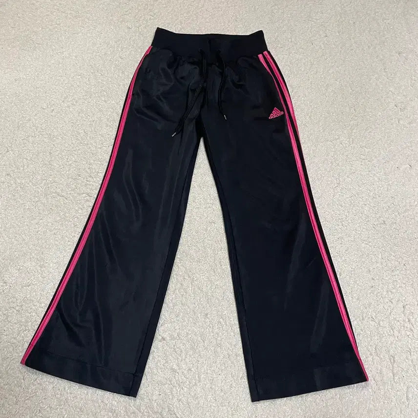 [BUNJANG] Adidas Three-Stripes Training Bootcut Pants / 아디다스 삼선 트레이닝 부츠컷 팬츠 90