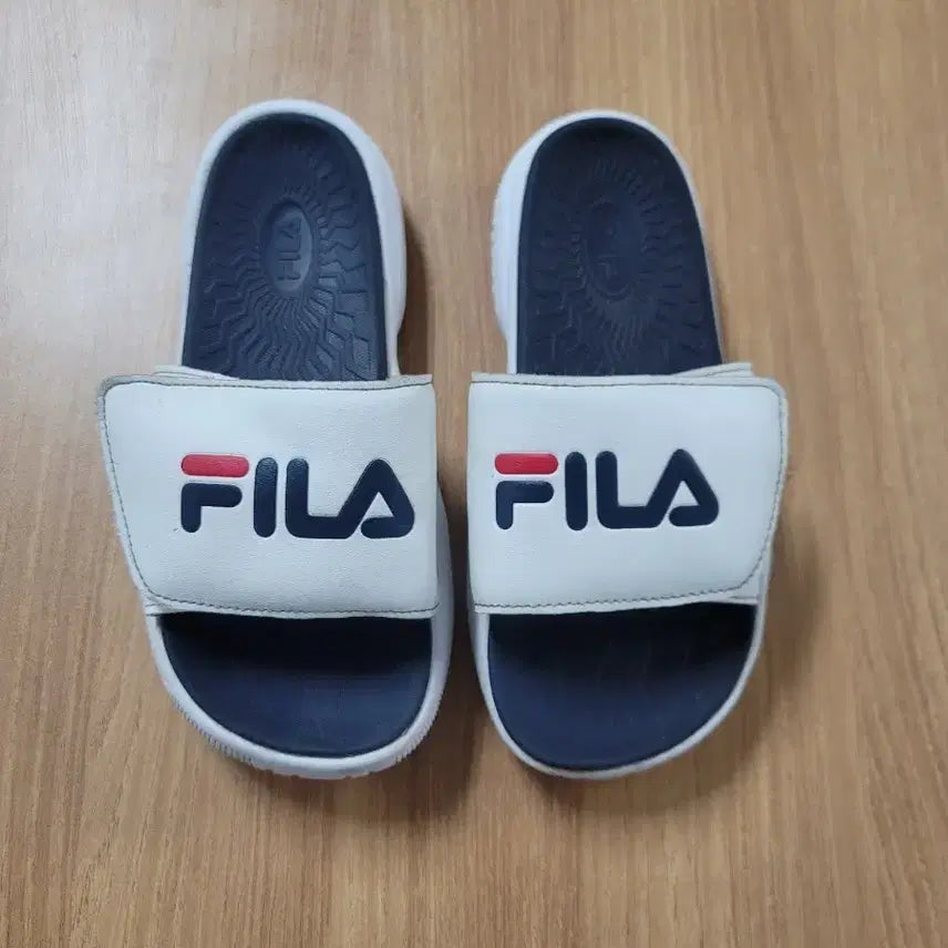 [BUNJANG] FILA Taper Slippers / FILA 휠라 테이퍼 슬리퍼
