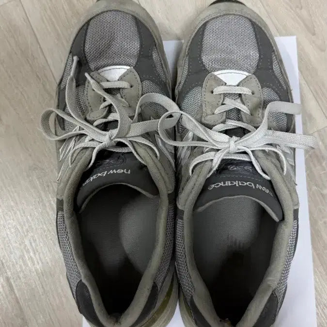 [BUNJANG] New Balance 992 Gray Sneakers / 275 뉴발란스 992 그레이 운동화