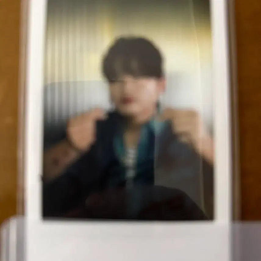 [BUNJANG] Woody Signed Autograph Polaroids / 가수 우디 친필 싸인 폴라 260528
